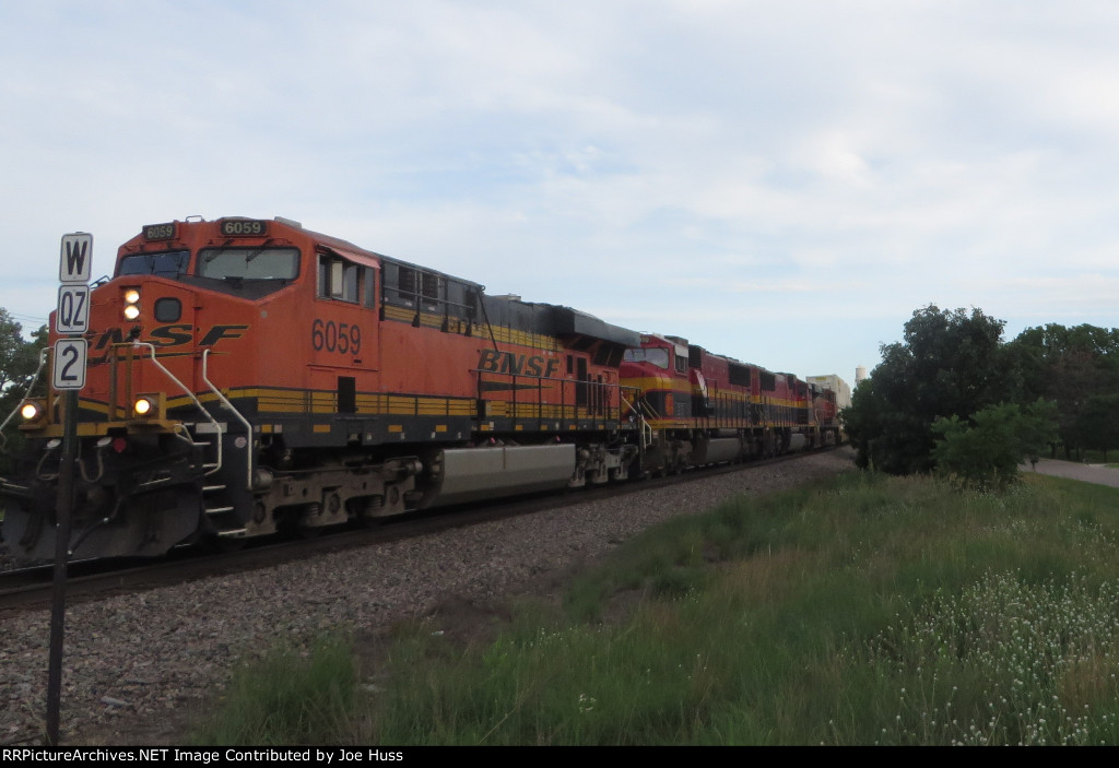 BNSF 6059 East